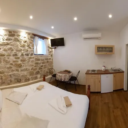 New Rustic Apartments Tonko Split Exterior photo