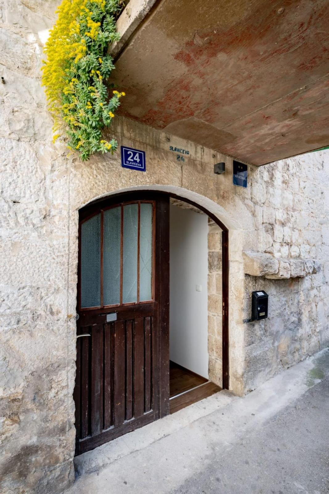 New Rustic Tonko Apartament Split